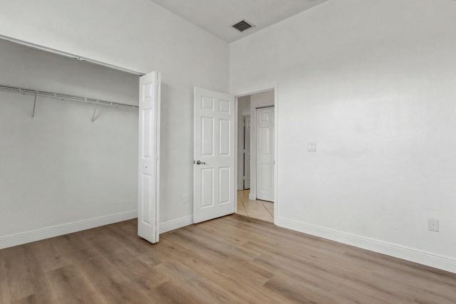 5869 Hampton Hills Boulevard, Tamarac, FL 33321