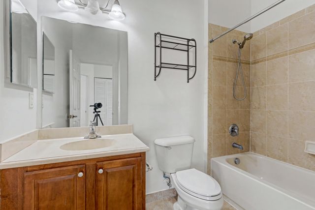 5869 Hampton Hills Boulevard, Tamarac, FL 33321