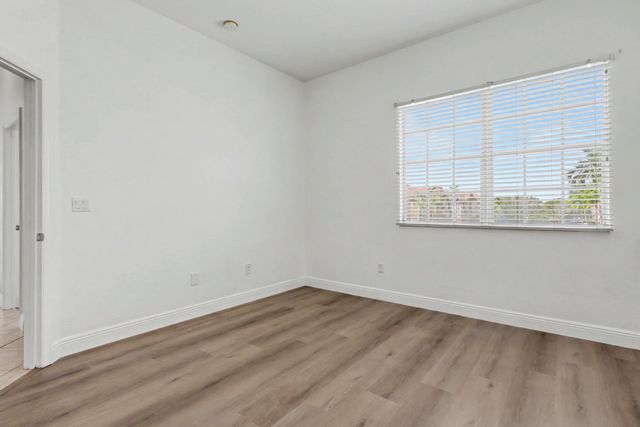 5869 Hampton Hills Boulevard, Tamarac, FL 33321