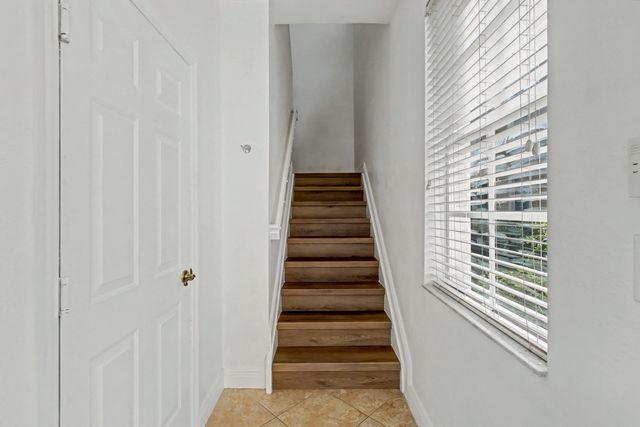 5869 Hampton Hills Boulevard, Tamarac, FL 33321