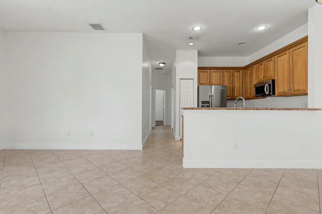 5869 Hampton Hills Boulevard, Tamarac, FL 33321