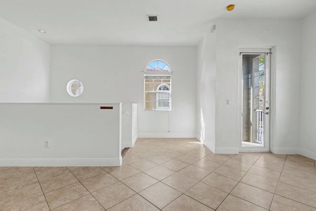 5869 Hampton Hills Boulevard, Tamarac, FL 33321