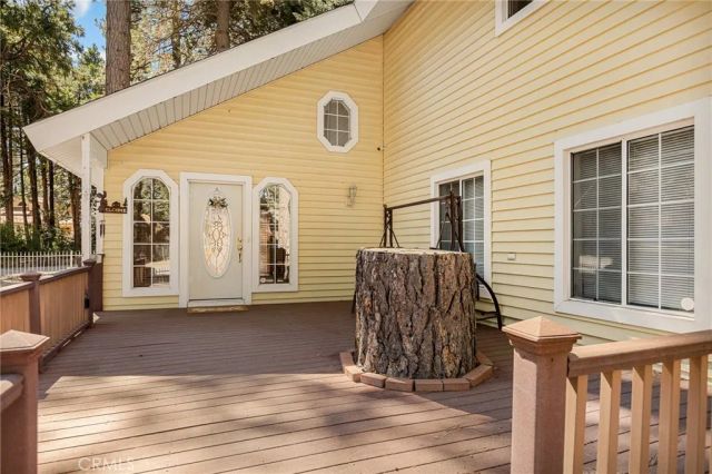 31713 Luring Pines, Running Springs, CA 92382