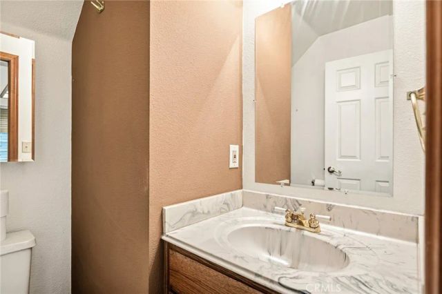 31713 Luring Pines, Running Springs, CA 92382