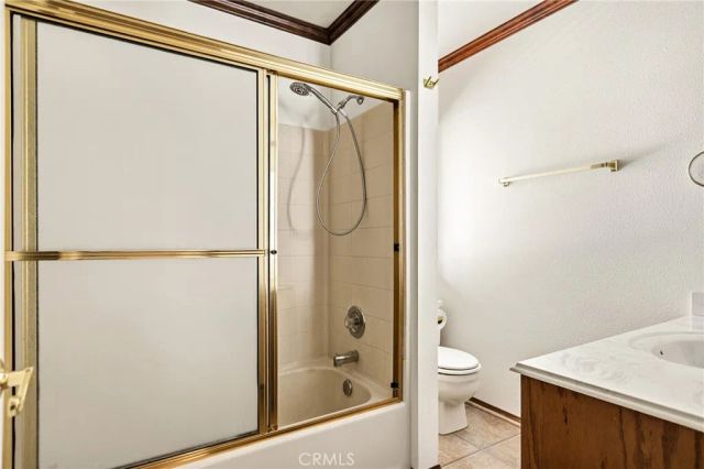 31713 Luring Pines, Running Springs, CA 92382