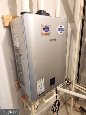 19601 LAVENDER LN, Hagerstown, MD 21742