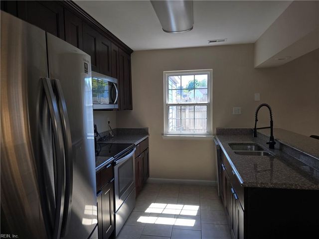 4536 Genoa CIR, Virginia Beach, VA 23462