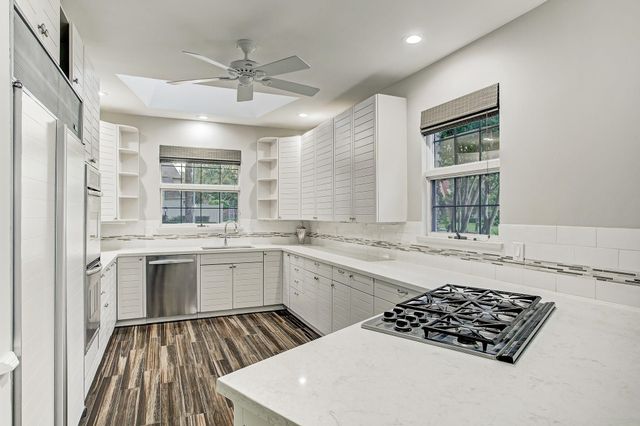 15807 Fleetwood Oaks Drive, Houston, TX 77079