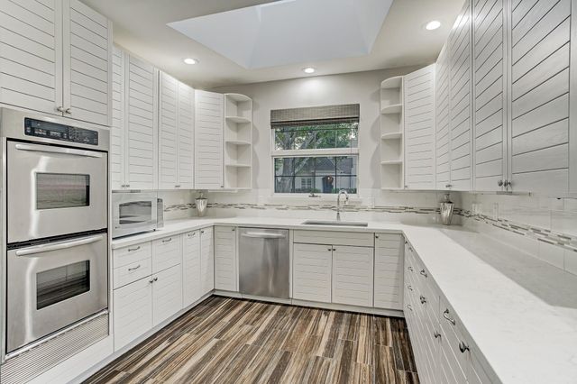 15807 Fleetwood Oaks Drive, Houston, TX 77079