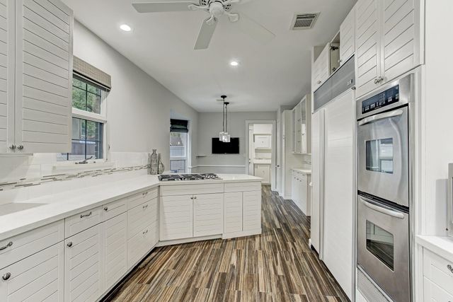 15807 Fleetwood Oaks Drive, Houston, TX 77079
