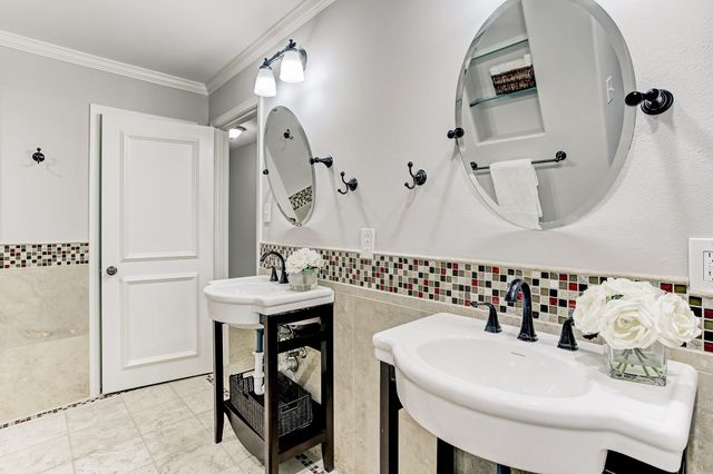 15807 Fleetwood Oaks Drive, Houston, TX 77079