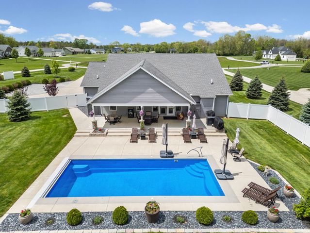 8433 Shepardson Creek Drive, Lafayette, IN 47905