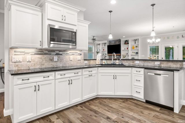 8433 Shepardson Creek Drive, Lafayette, IN 47905