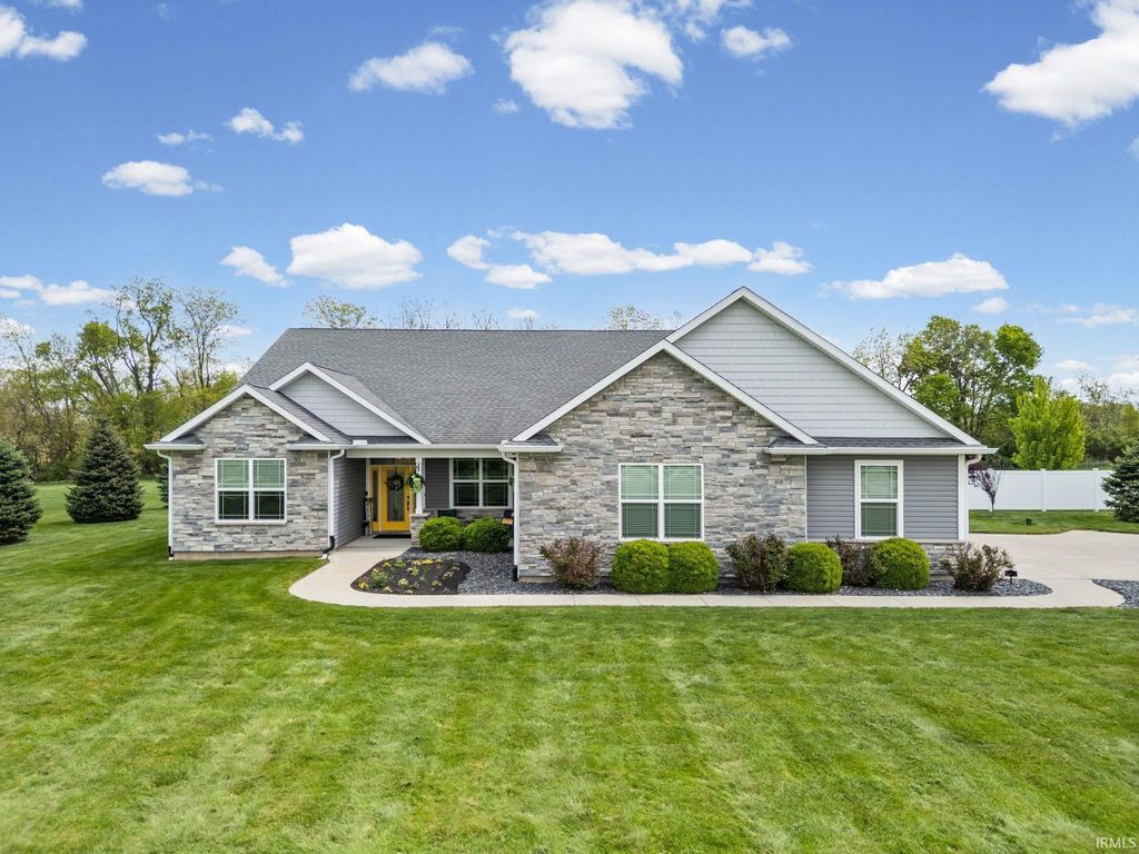8433 Shepardson Creek Drive, Lafayette, IN 47905