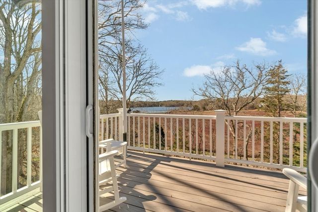 18 Gray Rocks West Rd, Falmouth, MA 02556