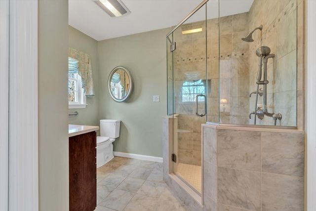 18 Gray Rocks West Rd, Falmouth, MA 02556