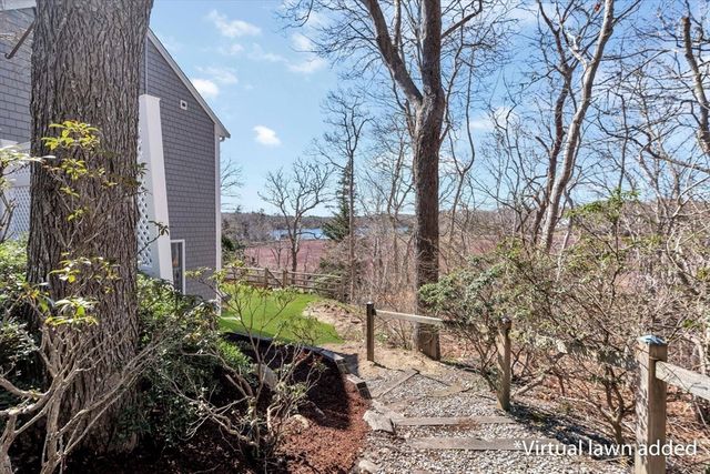 18 Gray Rocks West Rd, Falmouth, MA 02556