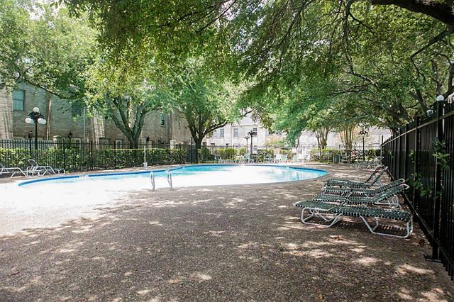 6000 Reims 4105, Houston, TX 77036