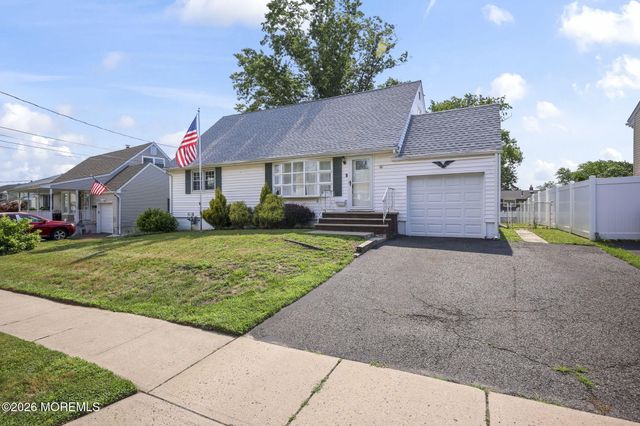 16 Mercury Circle, South Amboy, NJ 08879