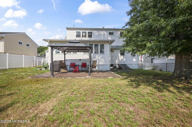 16 Mercury Circle, South Amboy, NJ 08879