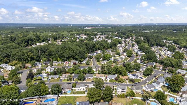 16 Mercury Circle, South Amboy, NJ 08879