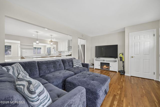 16 Mercury Circle, South Amboy, NJ 08879