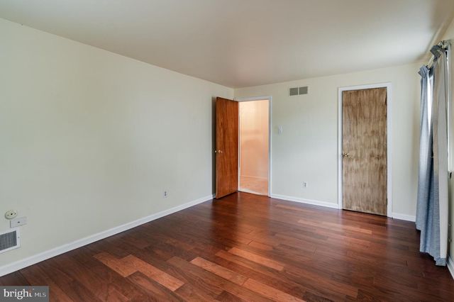 705 FALCON DR, Glenside, PA 19038