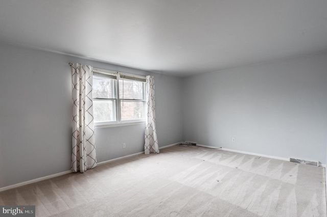 705 FALCON DR, Glenside, PA 19038