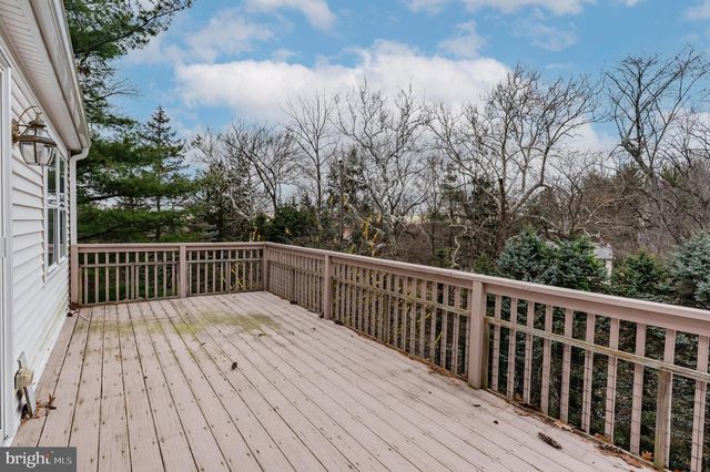 705 FALCON DR, Glenside, PA 19038