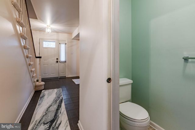 705 FALCON DR, Glenside, PA 19038