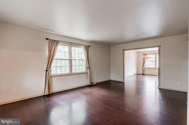 705 FALCON DR, Glenside, PA 19038