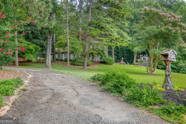 160 Sandy Lake Circle, Fayetteville, GA 30214
