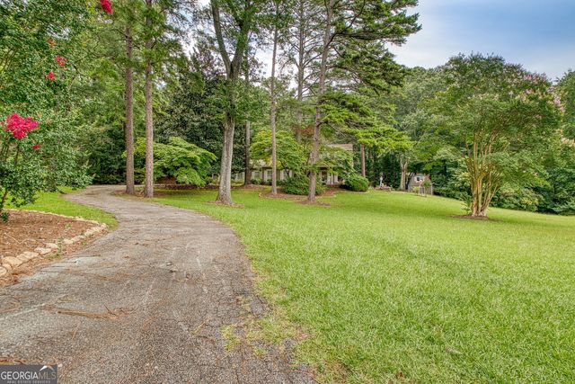 160 Sandy Lake Circle, Fayetteville, GA 30214