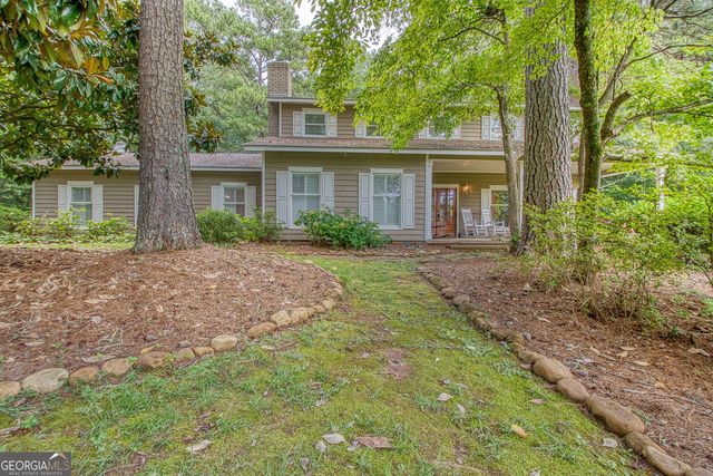 160 Sandy Lake Circle, Fayetteville, GA 30214
