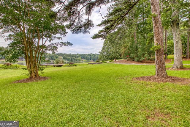 160 Sandy Lake Circle, Fayetteville, GA 30214