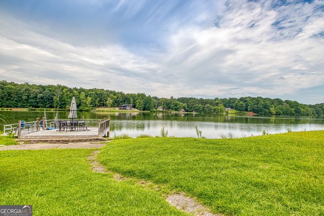 160 Sandy Lake Circle, Fayetteville, GA 30214