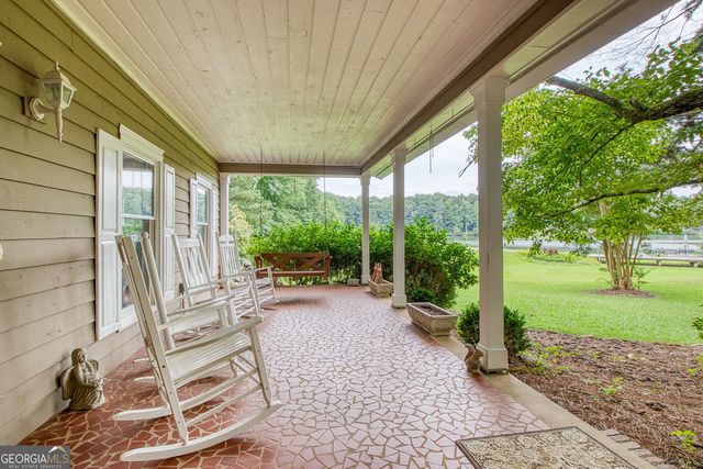 160 Sandy Lake Circle, Fayetteville, GA 30214