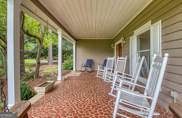 160 Sandy Lake Circle, Fayetteville, GA 30214