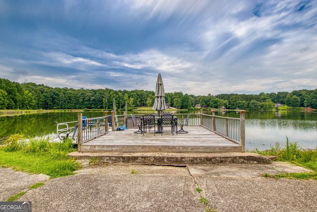 160 Sandy Lake Circle, Fayetteville, GA 30214