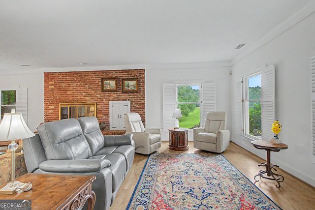 160 Sandy Lake Circle, Fayetteville, GA 30214