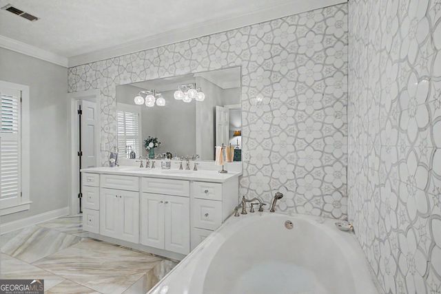 160 Sandy Lake Circle, Fayetteville, GA 30214