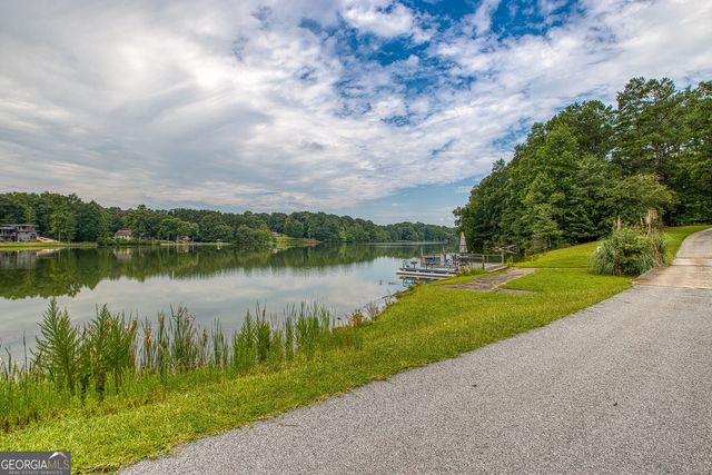 160 Sandy Lake Circle, Fayetteville, GA 30214