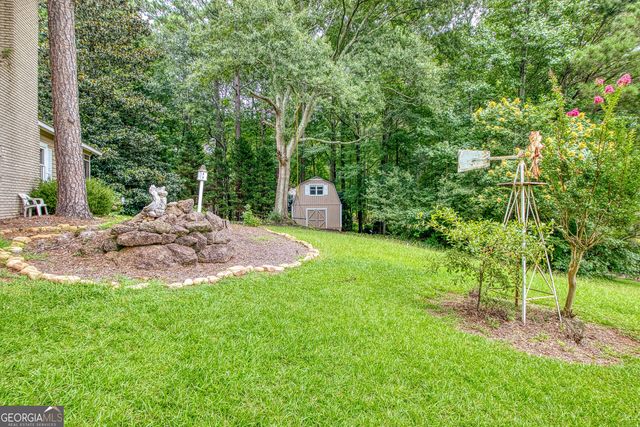 160 Sandy Lake Circle, Fayetteville, GA 30214
