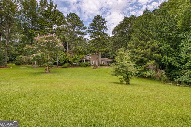 160 Sandy Lake Circle, Fayetteville, GA 30214