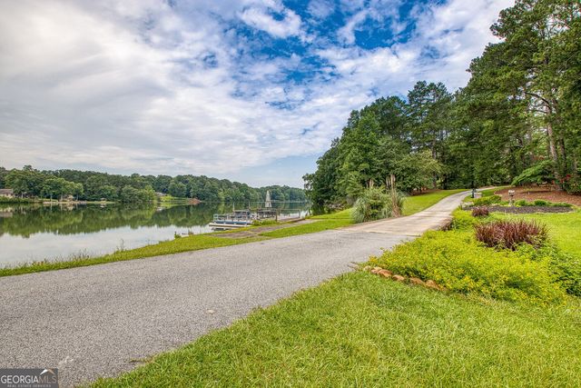 160 Sandy Lake Circle, Fayetteville, GA 30214
