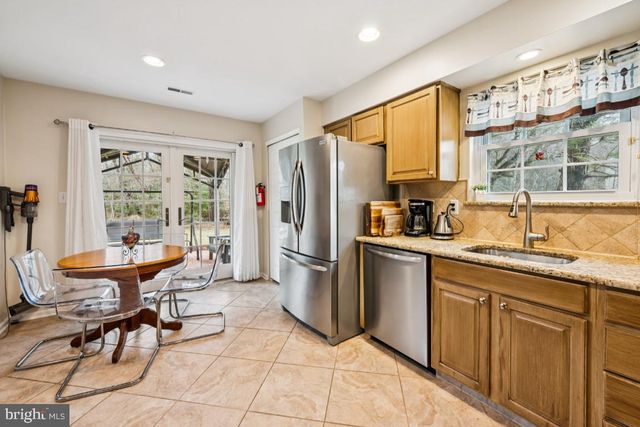 52 STOKES RD, Mount Laurel, NJ 08054