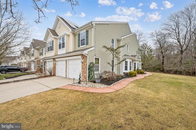 52 STOKES RD, Mount Laurel, NJ 08054