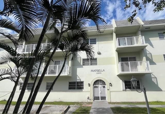 12890 NE 8th Ave 102, North Miami, FL 33161