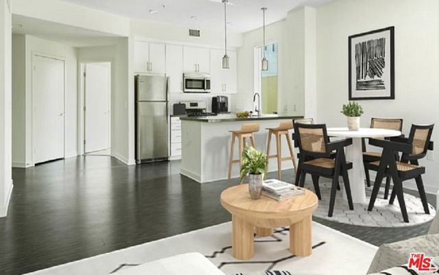 1120 W 6th Street 1754, Los Angeles, CA 90017