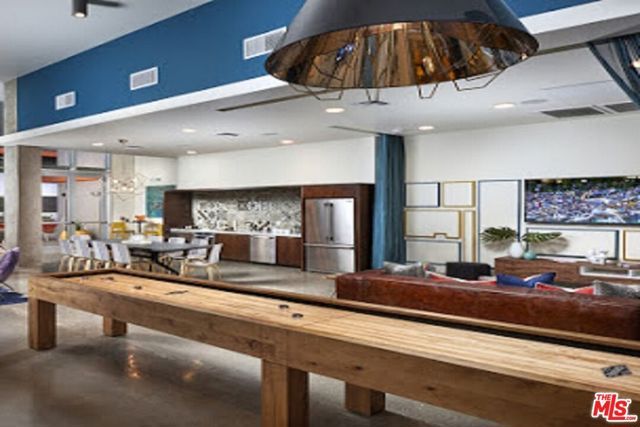 1120 W 6th Street 1754, Los Angeles, CA 90017